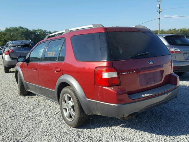 1FMZK02105GA12389 - 2005 FORD FREESTYLE RED photo 3
