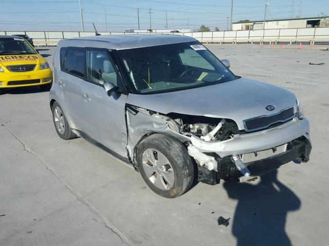 KNDJN2A22G7841627 - 2016 KIA SOUL SILVER photo 1