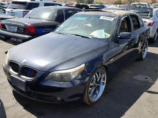 WBANB33555CN64237 - 2005 BMW 545 I BLUE photo 2