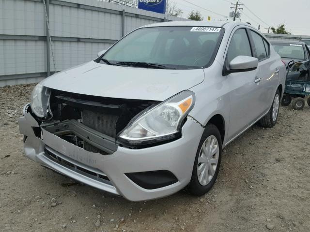 3N1CN7AP1GL850996 - 2016 NISSAN VERSA S SILVER photo 2