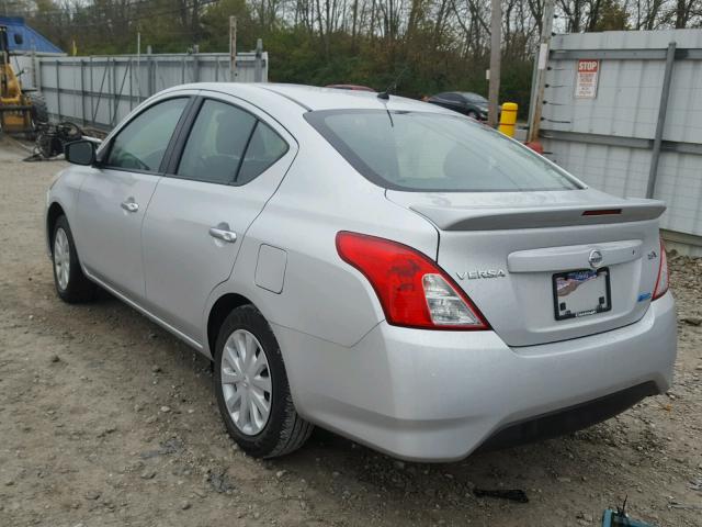 3N1CN7AP1GL850996 - 2016 NISSAN VERSA S SILVER photo 3