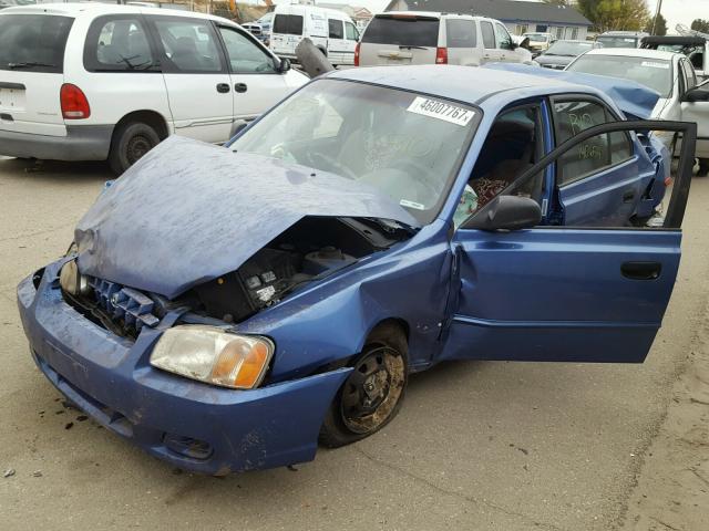 KMHCG45C11U257452 - 2001 HYUNDAI ACCENT GL BLUE photo 2