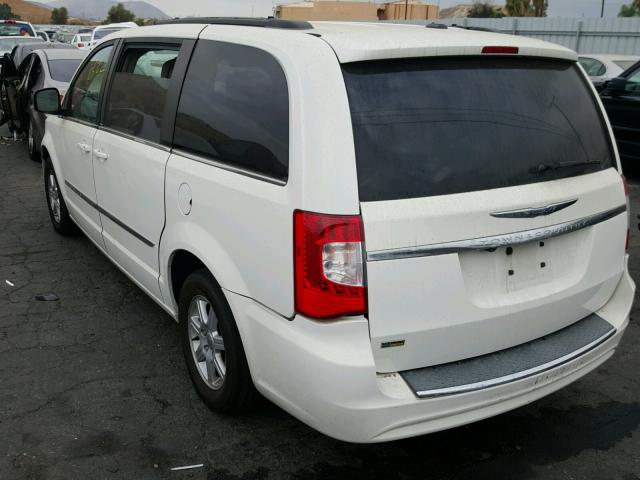 2A4RR5DG1BR650329 - 2011 CHRYSLER TOWN & COU WHITE photo 3