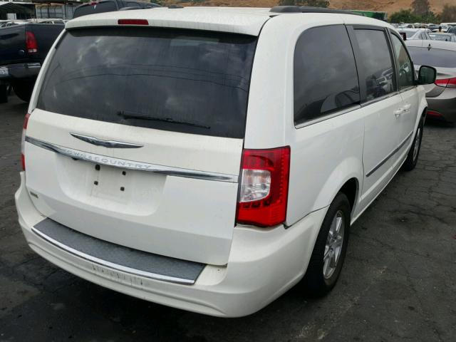 2A4RR5DG1BR650329 - 2011 CHRYSLER TOWN & COU WHITE photo 4