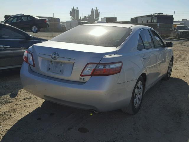 4T1BB46K38U046845 - 2008 TOYOTA CAMRY HYBR SILVER photo 4