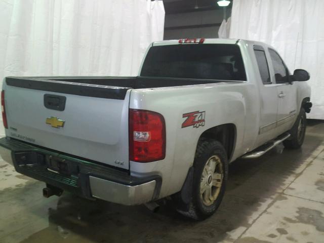 1GCSKTE38AZ221298 - 2010 CHEVROLET SILVERADO GRAY photo 4