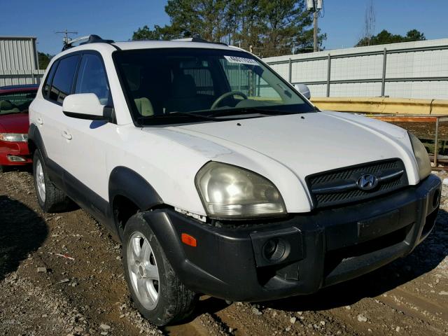 KM8JN12D45U133027 - 2005 HYUNDAI TUCSON GLS WHITE photo 1