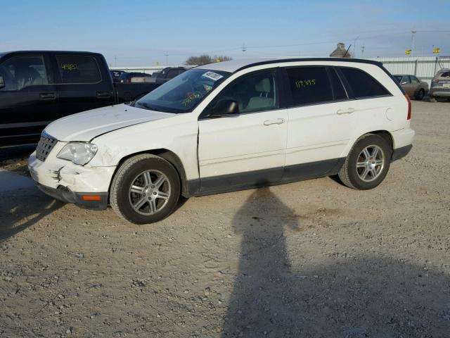 2A8GF68X08R607883 - 2008 CHRYSLER PACIFICA T WHITE photo 2