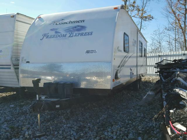 5ZT2FEVB5BA003941 - 2011 FREE TRAILER WHITE photo 2