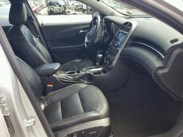 1G11F5SLXFF209140 - 2015 CHEVROLET MALIBU LTZ 银色 照片 5