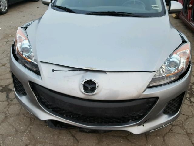 JM1BL1U77D1847112 - 2013 MAZDA 3 SILVER photo 9