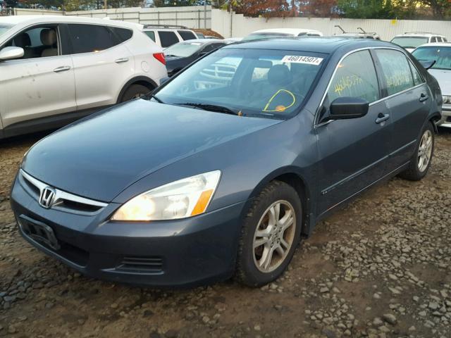 1HGCM56816A098858 - 2006 HONDA ACCORD EX GRAY photo 2