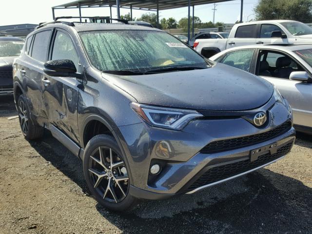 JTMNFREV7JJ731209 - 2018 TOYOTA RAV4 SE GRAY photo 1