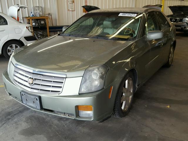 1G6DM577340134449 - 2004 CADILLAC CTS GREEN photo 2