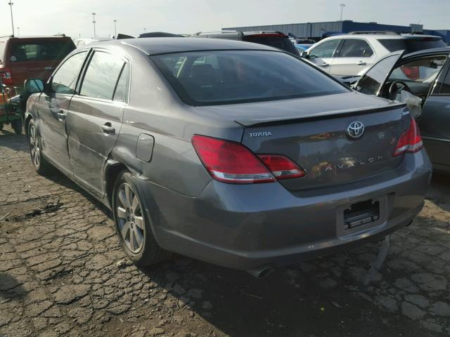 4T1BK36B36U158715 - 2006 TOYOTA AVALON XL GRAY photo 3