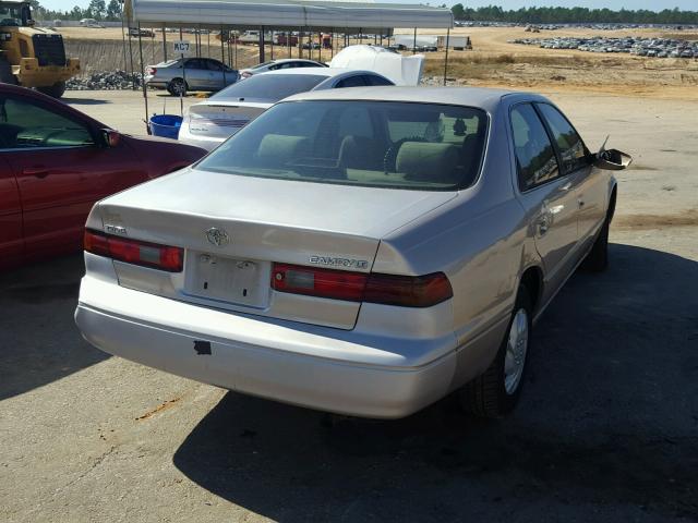 4T1BG22K7VU785529 - 1997 TOYOTA CAMRY CE GOLD photo 4