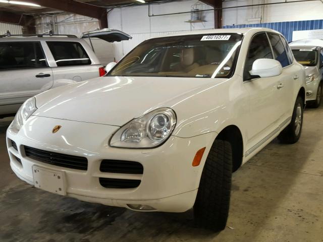 WP1AB29PX5LA66442 - 2005 PORSCHE CAYENNE WHITE photo 2