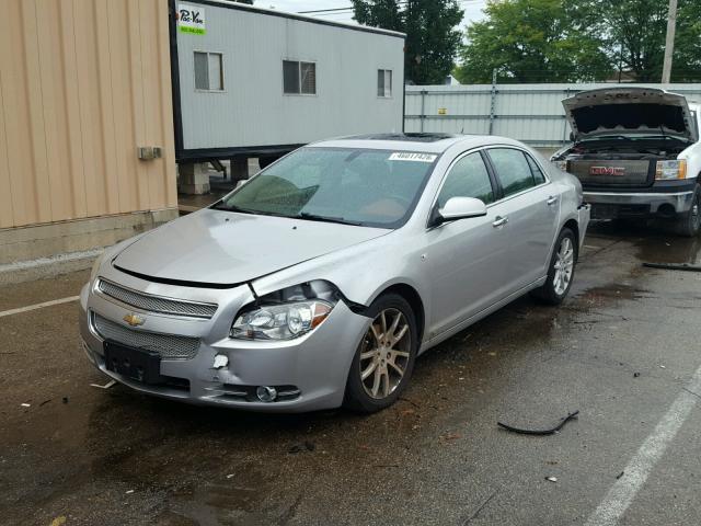 1G1ZK57728F222607 - 2008 CHEVROLET MALIBU LTZ 银色 照片 2