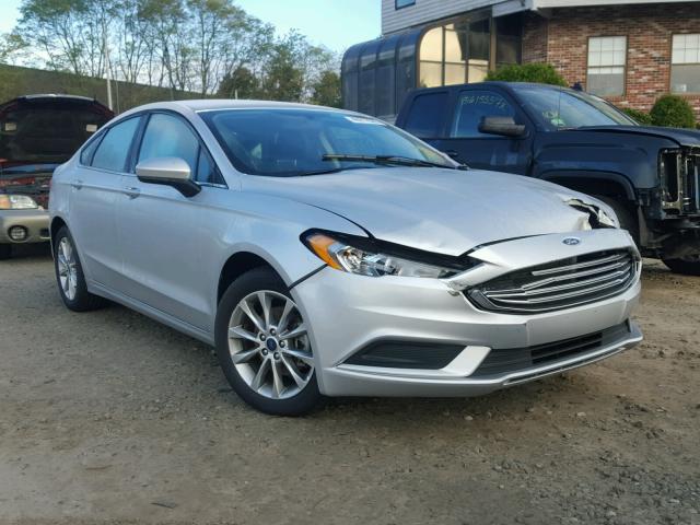 3FA6P0H74HR125835 - 2017 FORD FUSION SILVER photo 1