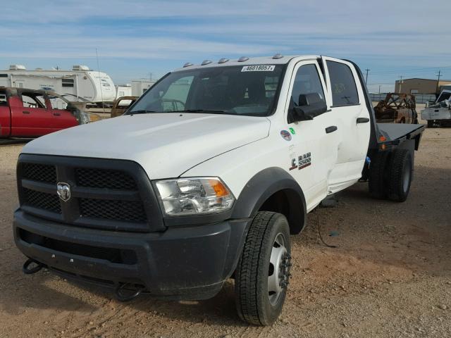 3C7WRNEL0HG727715 - 2017 RAM 5500 WHITE photo 2