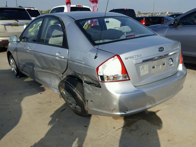 KNAFE221195631110 - 2009 KIA SPECTRA SILVER photo 3