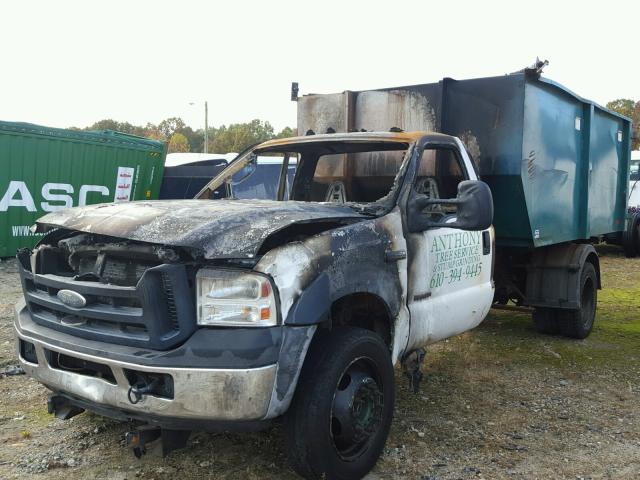 1FDXF47P67EA8335 - 2007 FORD F450 SUPER WHITE photo 2