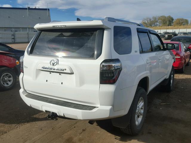 JTEBU5JR2G5399848 - 2016 TOYOTA 4RUNNER SR WHITE photo 4