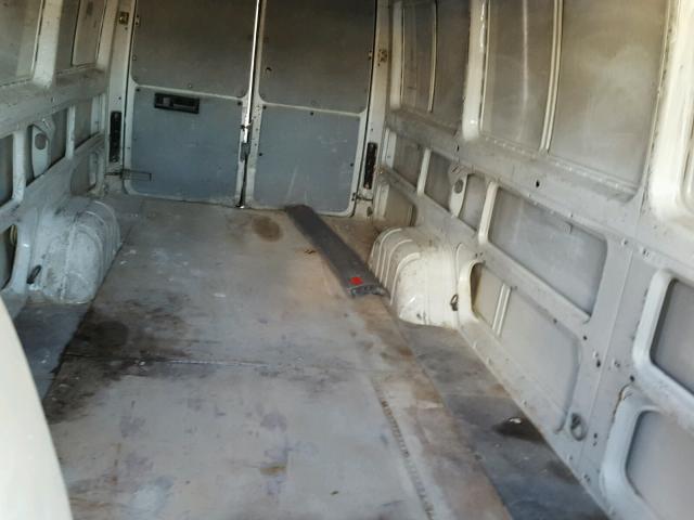 WD2YD742035544581 - 2003 FREIGHTLINER SPRINTER WHITE photo 6