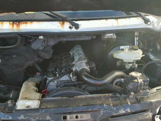 WD2YD742035544581 - 2003 FREIGHTLINER SPRINTER WHITE photo 7