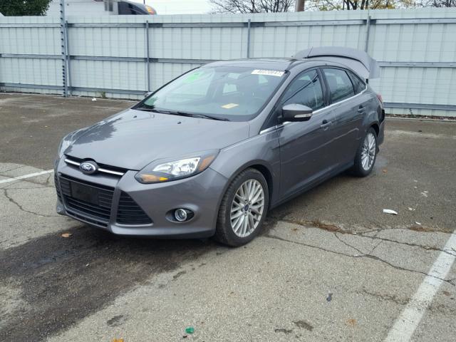 1FADP3J20EL182177 - 2014 FORD FOCUS TITA GRAY photo 2