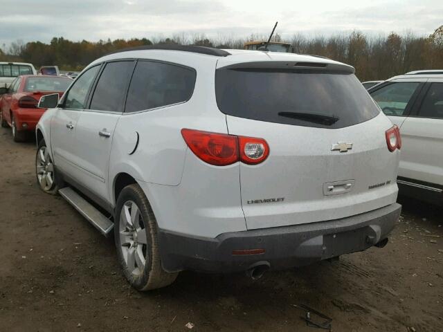 1GNER33D29S125697 - 2009 CHEVROLET TRAVERSE L WHITE photo 3