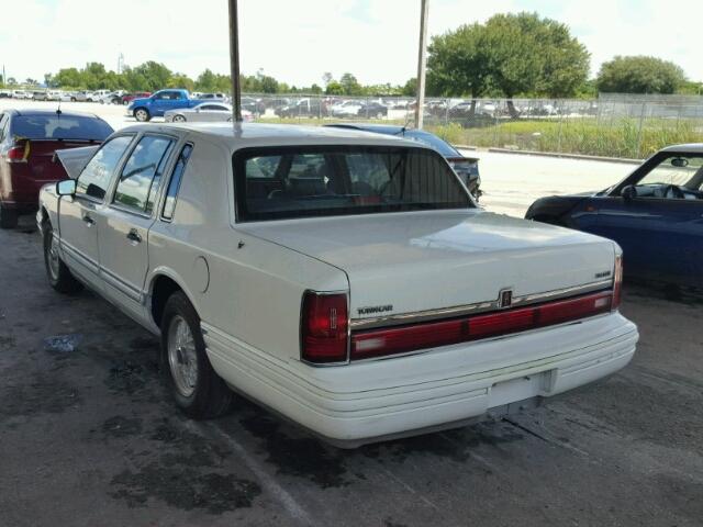 1LNLM81W9NY667852 - 1992 LINCOLN TOWN CAR E WHITE photo 3