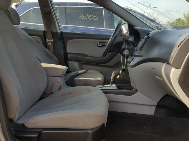 KMHDU4AD1AU909627 - 2010 HYUNDAI ELANTRA BL GRAY photo 5