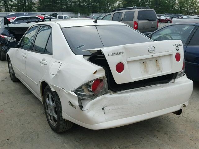 JTHBD182110006236 - 2001 LEXUS IS WHITE photo 3