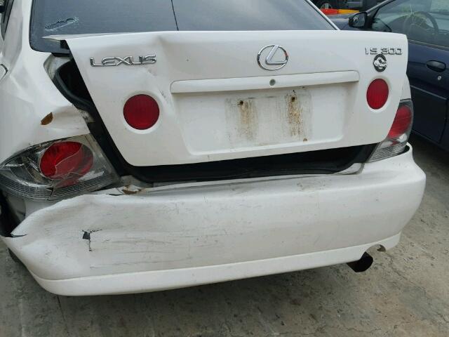 JTHBD182110006236 - 2001 LEXUS IS WHITE photo 9