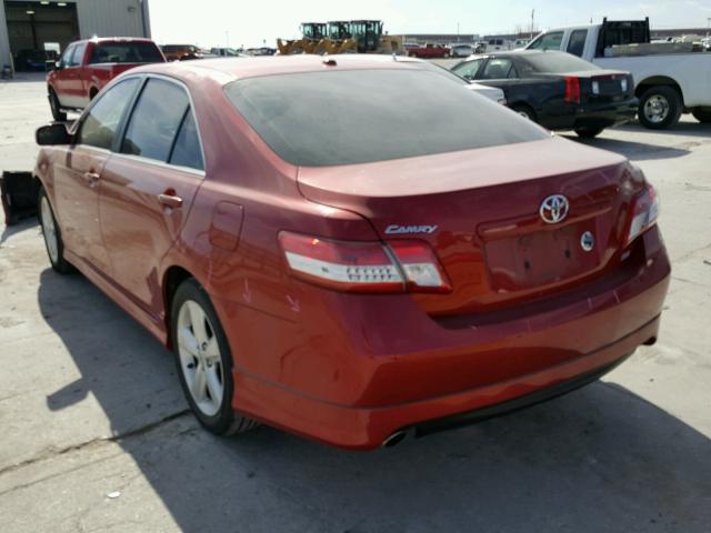 4T1BF3EK4AU114740 - 2010 TOYOTA CAMRY BASE RED photo 3