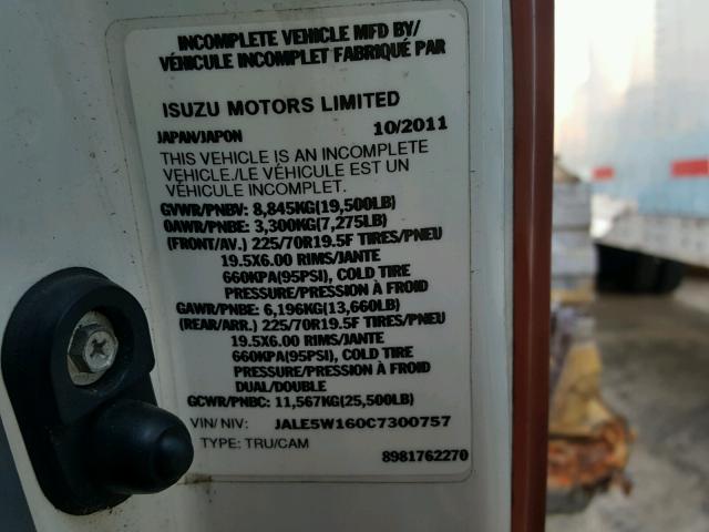 JALE5W160C7300757 - 2012 ISUZU NQR RED photo 10