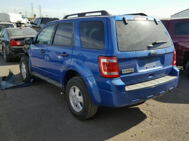 1FMCU0D71BKB66829 - 2011 FORD ESCAPE XLT BLUE photo 3