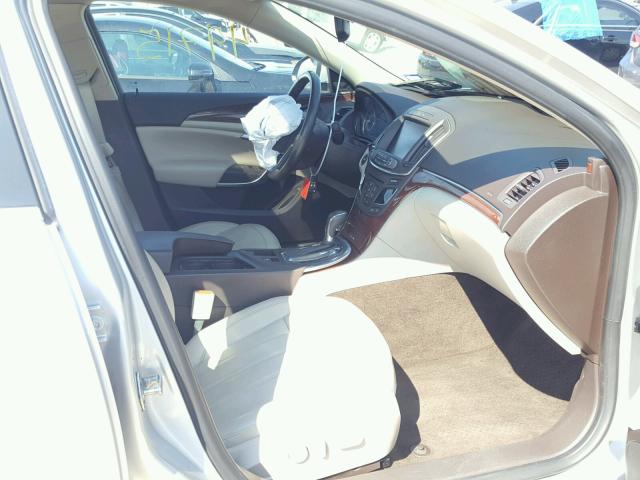 2G4GR5GX2E9242690 - 2014 BUICK REGAL PREM SILVER photo 5