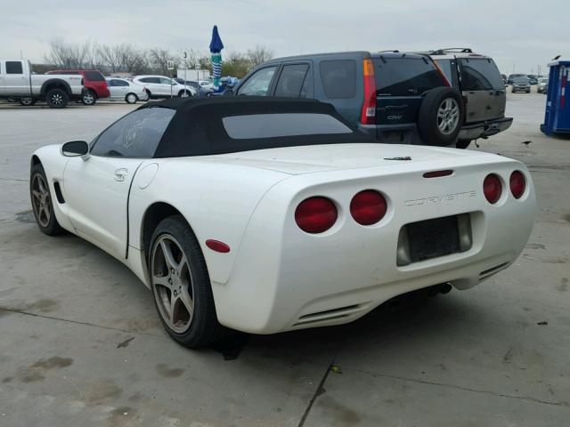 1G1YY32G2W5127411 - 1998 CHEVROLET CORVETTE WHITE photo 3