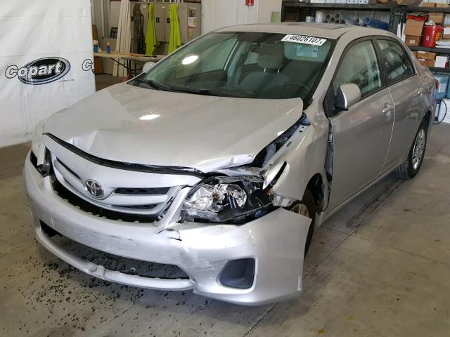 2T1BU4EE4BC705675 - 2011 TOYOTA COROLLA BA SILVER photo 2