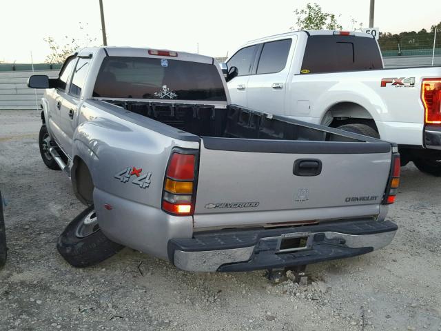 1GCJK33284F245340 - 2004 CHEVROLET SILVERADO GRAY photo 3