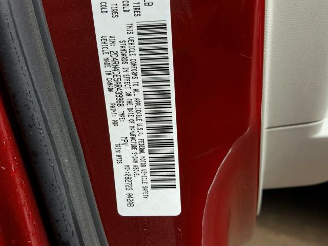 2D4RN4DE5AR439968 - 2010 DODGE GRAND CARA RED photo 10