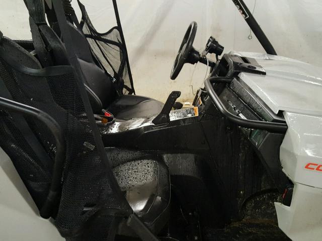 3JBKGAN27FJ001967 - 2015 CAN-AM COMMANDER GRAY photo 5