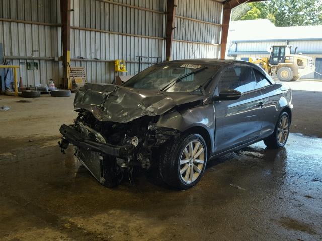 WVWBW7AH9CV003989 - 2012 VOLKSWAGEN EOS KOMFOR გრაფიტი ფოტო 2