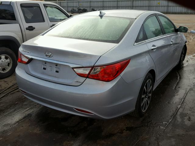 5NPEC4AC4BH001395 - 2011 HYUNDAI SONATA SE SILVER photo 4