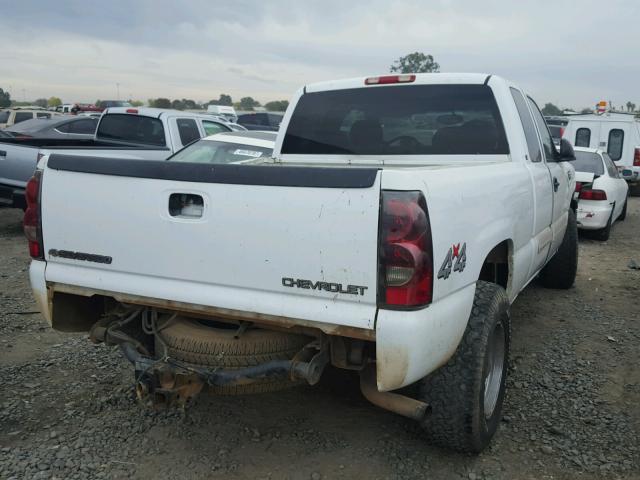 1GCEK19B55E166521 - 2005 CHEVROLET SILVERADO WHITE photo 4