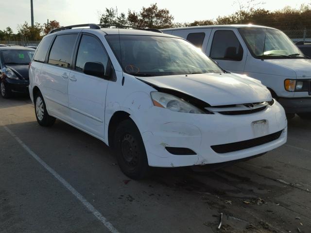 5TDZK23CX7S042007 - 2007 TOYOTA SIENNA CE WHITE photo 1