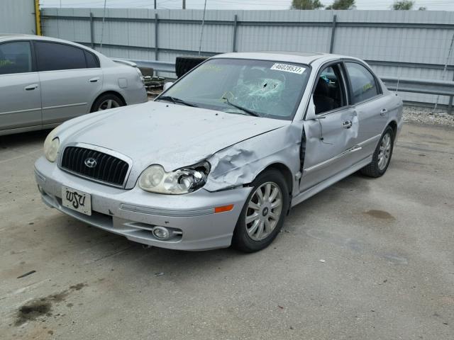 KMHWF35H14A939498 - 2004 HYUNDAI SONATA GLS SILVER photo 2