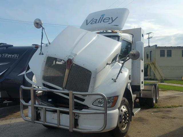 1NKBD29X3EJ389256 - 2014 KENWORTH CONSTRUCTI WHITE photo 2